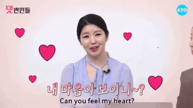 Các idols đã tán tỉnh nữ tiếp viên hàng không bằng cách nào?-6