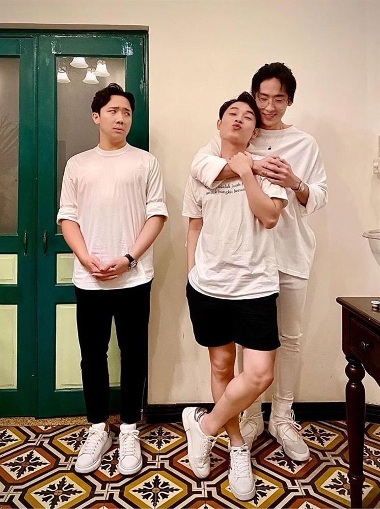 Trúc Nhân khoe quà 8/3 xịn xò, bất ngờ danh tính người tặng-2