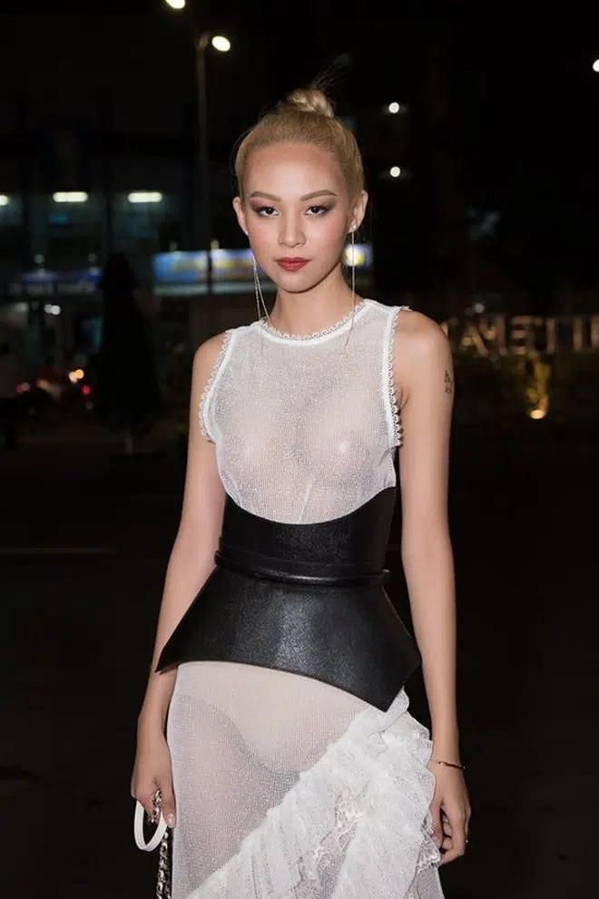 Thúy Vi, Lệ Quyên kém duyên vì váy áo xuyên thấu lộ nội y-4