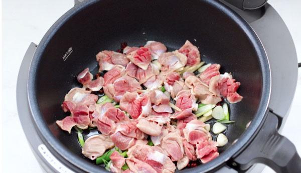 Phần bị chê hôi của con gà nấu theo cách này lại thành món nhậu cực đỉnh-4