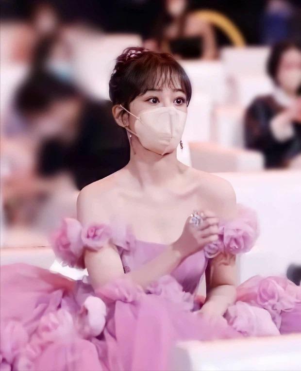 Dương Tử dao kéo: Tiêm toàn bộ body để được mảnh mai trong thời gian ngắn?-9