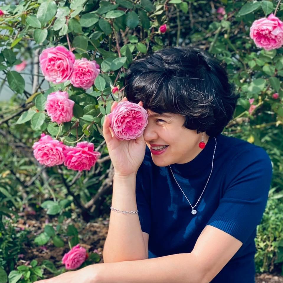 Thông tin đắt giá về 2 cô con gái của người phụ nữ quyền lực VTV6-2