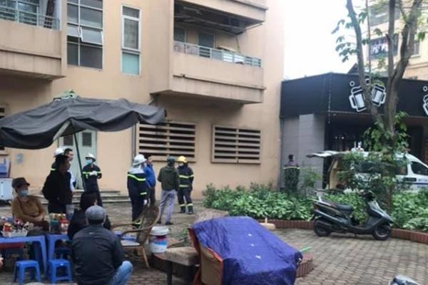 Vụ nữ sinh lớp 10 tự tử ở chung cư Hà Nội: Phát hiện 1 vỉ thuốc ngủ đã sử dụng trong phòng-2