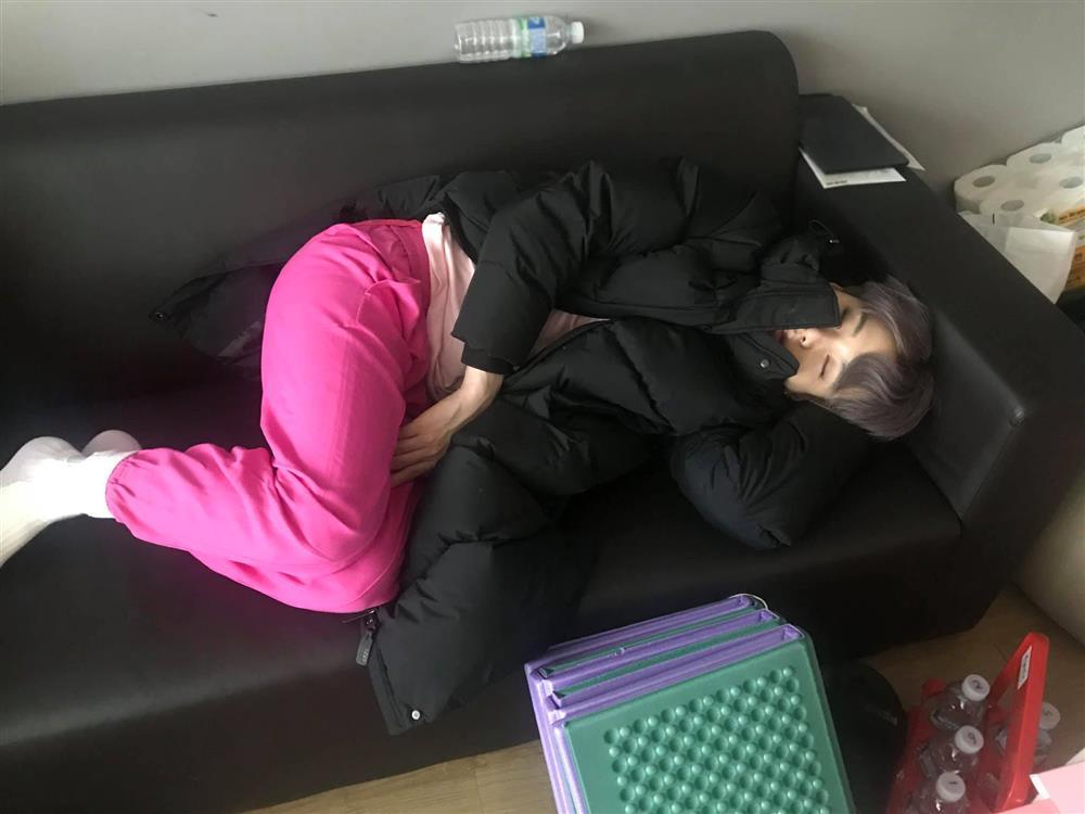 Học ngay Suga BTS chiêu động não né thính cực nhạy-1