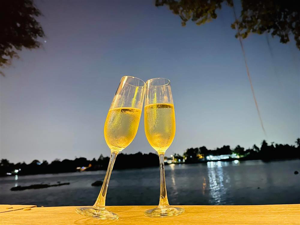 Hoa hậu Ngọc Diễm có tình mới sau 9 năm ly hôn-2