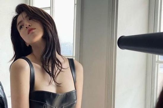 'Tiểu Song Hye Kyo' khoe body cực phẩm