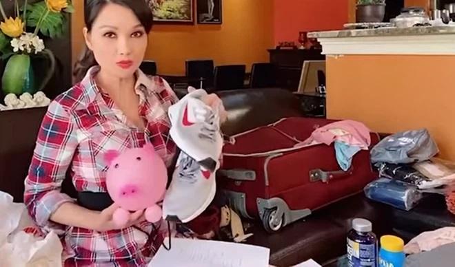 Em kết nghĩa gửi vali của Vân Quang Long về Việt Nam-2