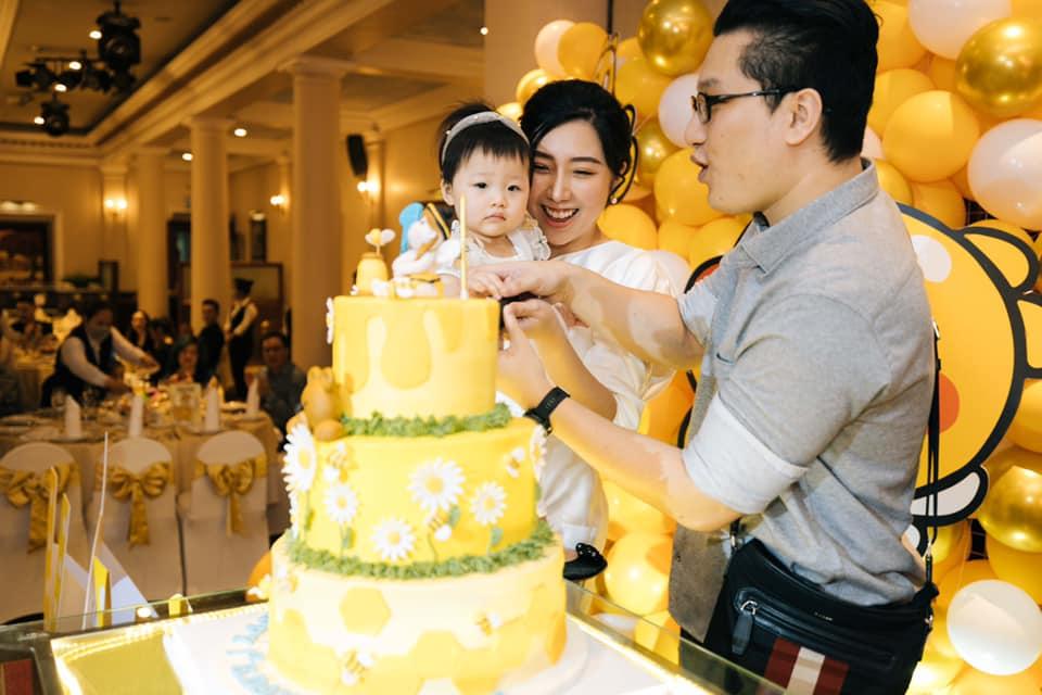 Tiệc sinh nhật 1 tuổi chuẩn rich kid của cháu gái Trấn Thành-2