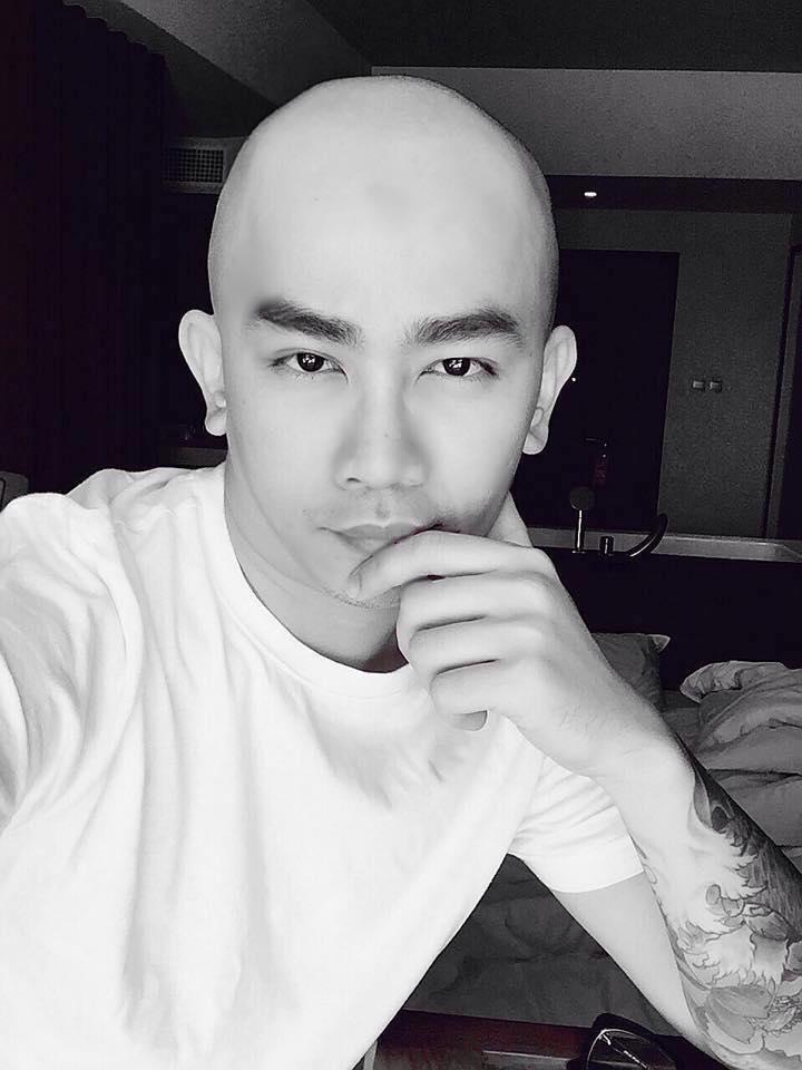 Phù thủy trang điểm cho Đặng Thu Thảo, Lý Nhã Kỳ đột ngột qua đời-1