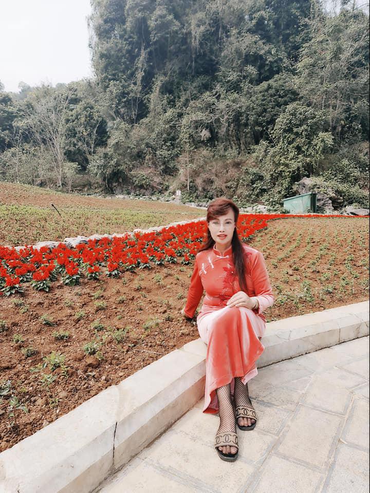 Khoe ảnh cùng vợ, chồng cô dâu Cao Bằng lộ mặt biến dạng-3