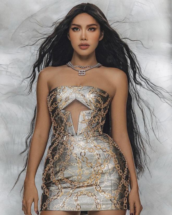 Ninh Dương Lan Ngọc và dàn mỹ nhân diện đồ cắt xẻ gợi cảm-5