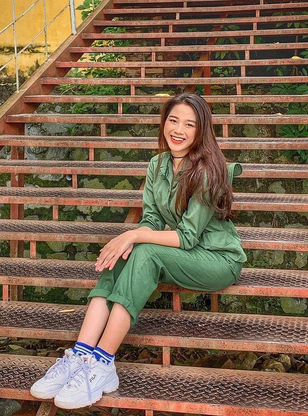 Không còn là hoa hậu cấy lúa, Đỗ Thị Hà tậu hàng hiệu, kim cương-11