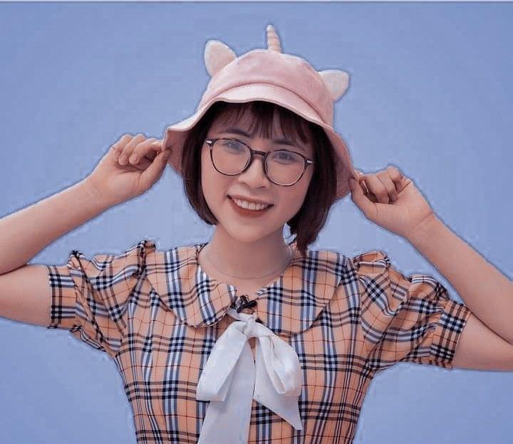 Hai món phụ kiện bất di bất dịch của Youtuber Thơ Nguyễn-9