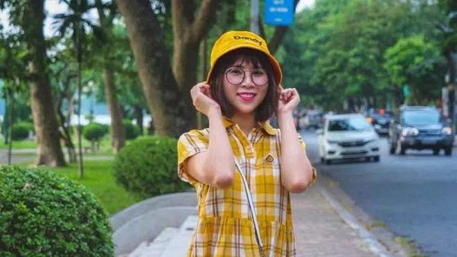 Hai món phụ kiện bất di bất dịch của Youtuber Thơ Nguyễn-6