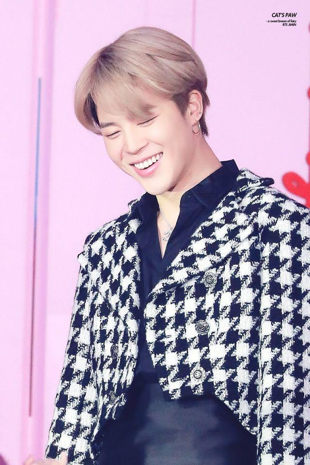 Tung hô Jimin BTS mang tính cách thiên thần, liệu có sai?-5
