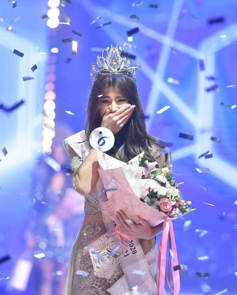 CỰC HIẾM: Hoa hậu có đôi mắt tự nhiên mang 2 màu khác biệt-2