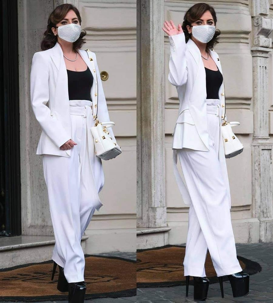 Lady Gaga trong phim mới trông giống y hệt Phi Nhung-9