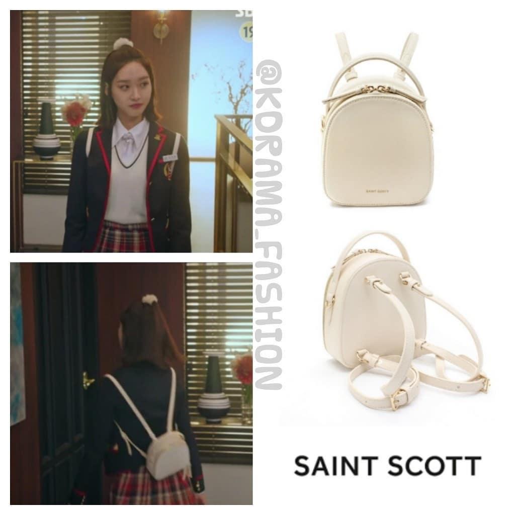 Một chiếc balo khác từ thương hiệu SAINT SCOTT giá 63 USD (1,4 triệu đồng).