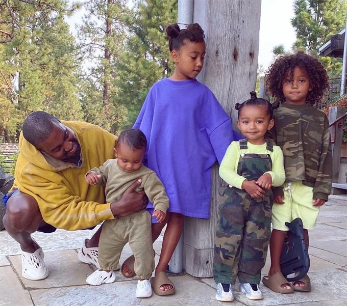 Kanye West từ chối nói chuyện với Kim-2