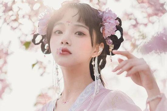 Chuyện 12 cung Hoàng đạo: Thiên Bình lý trí nhưng thiếu quyết đoán, dịu dàng và tử tế