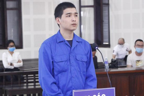 Nhìn lén 2 cô gái đi vệ sinh, thanh niên bị chém chết ở Đà Nẵng