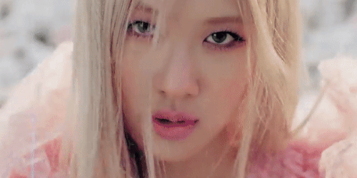 Rosé tung On The Ground: Visual đỉnh của chóp nhưng nhạc chưa đã tai-6