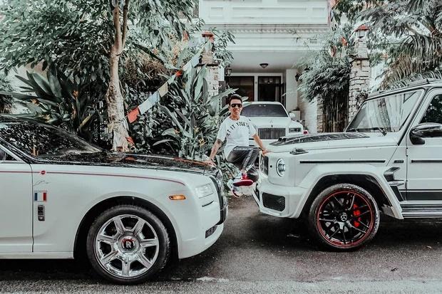 Minh Nhựa tạo trend BST siêu xe hàng trăm tỷ: Bộ anh tính không cho ai đu phỏng?-3