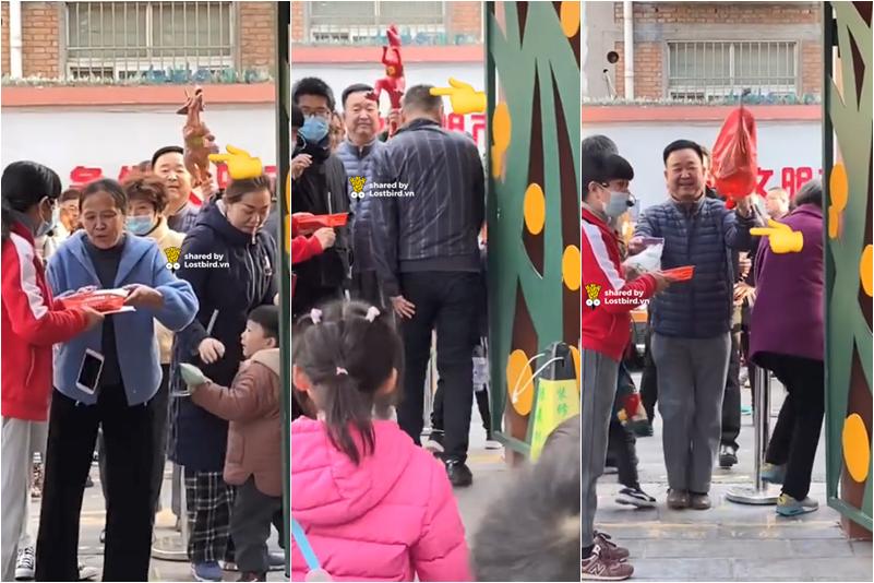 Tan chảy trước hình ảnh cụ ông mua khủng long làm quà cho cháu sau mỗi ngày tan học-1