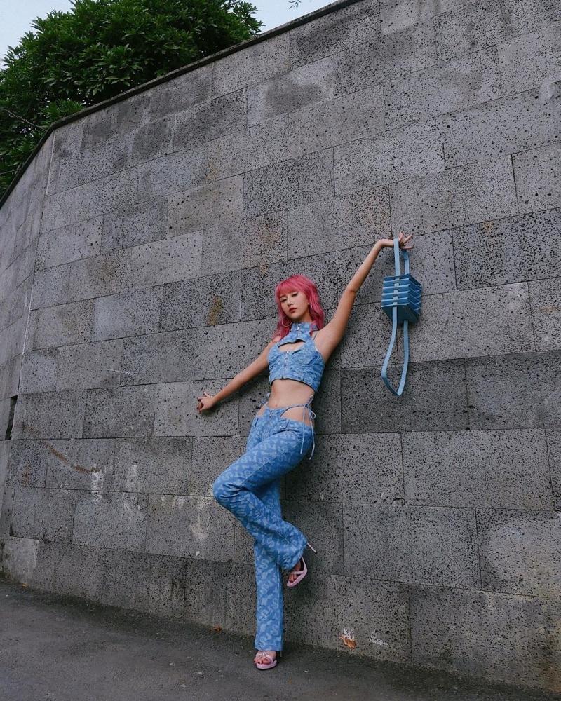 Chi Pu - Quỳnh Anh Shyn cạch mặt vẫn có gu thời trang đồng điệu-8