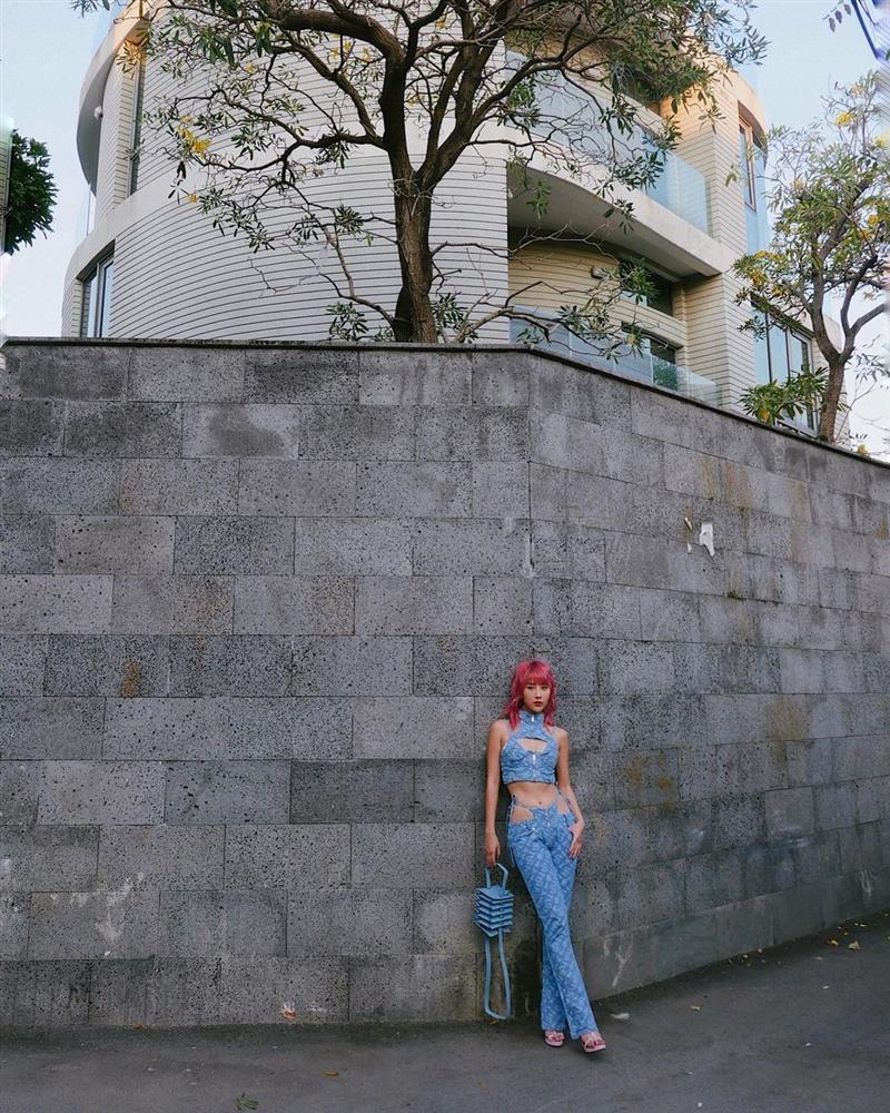 Chi Pu - Quỳnh Anh Shyn cạch mặt vẫn có gu thời trang đồng điệu-9