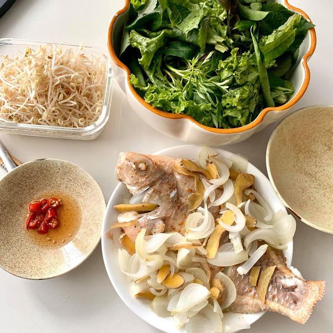 Ngoài gym hùng hục, Kỳ Duyên giữ dáng nuột nhờ eat clean 7 ngày-9