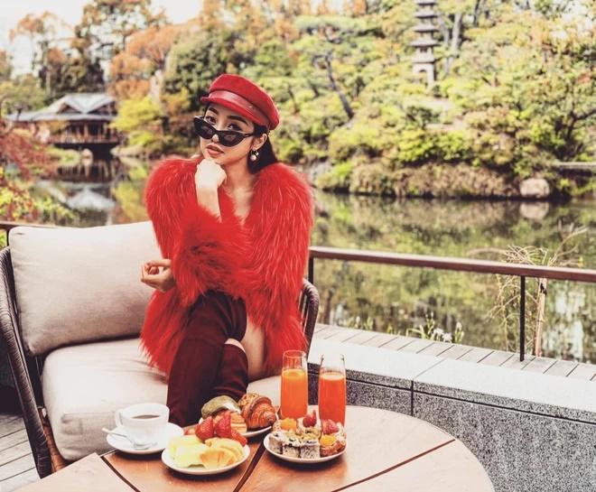 Có vợ 3 kém 16 tuổi xinh đẹp, giàu có cỡ này bảo sao Chi Bảo giải nghệ sớm-8