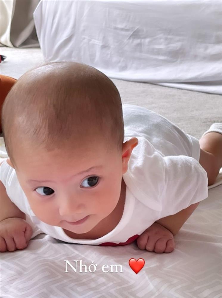 Những lần xuất hiện chuẩn bé điệu của con gái Hà Hồ-9