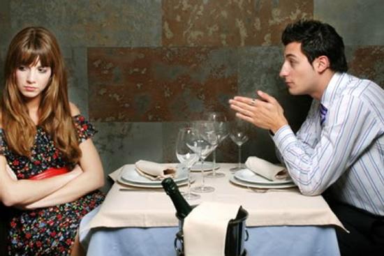 Doanh nhân trẻ 'than trời' vì bạn gái chê keo kiệt không chi 20 triệu đi du lịch