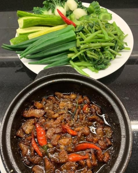 Món ngon đậm hương vị Việt của chân dài Bằng Lăng ở Singapore-6