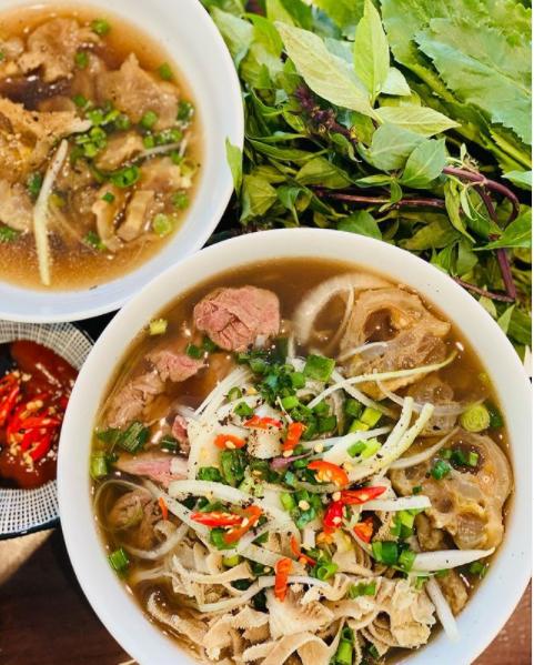 Món ngon đậm hương vị Việt của chân dài Bằng Lăng ở Singapore-14