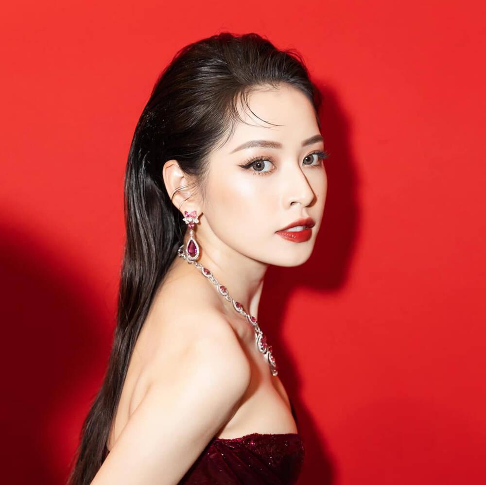 Fan lớn tuổi mắc bệnh xương khớp, Chi Pu lễ phép hỏi han, tận tình muốn hỗ trợ điều trị-2