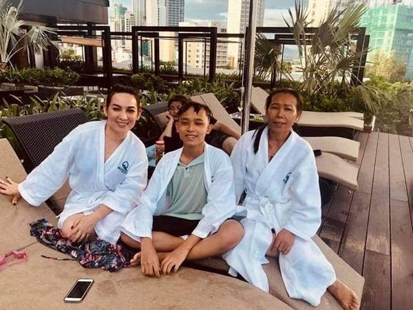 Bố mẹ Hồ Văn Cường làm gì khi con trai bị Phi Nhung cảnh cáo?-7