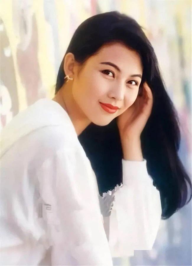 Không cần chỉnh sửa ảnh, 4 mỹ nhân Hong Kong này vẫn đủ sức mê hoặc khán giả-10