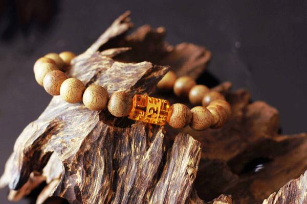 Pháo đài cổ 400 tuổi nằm giữa hoang mạc-1