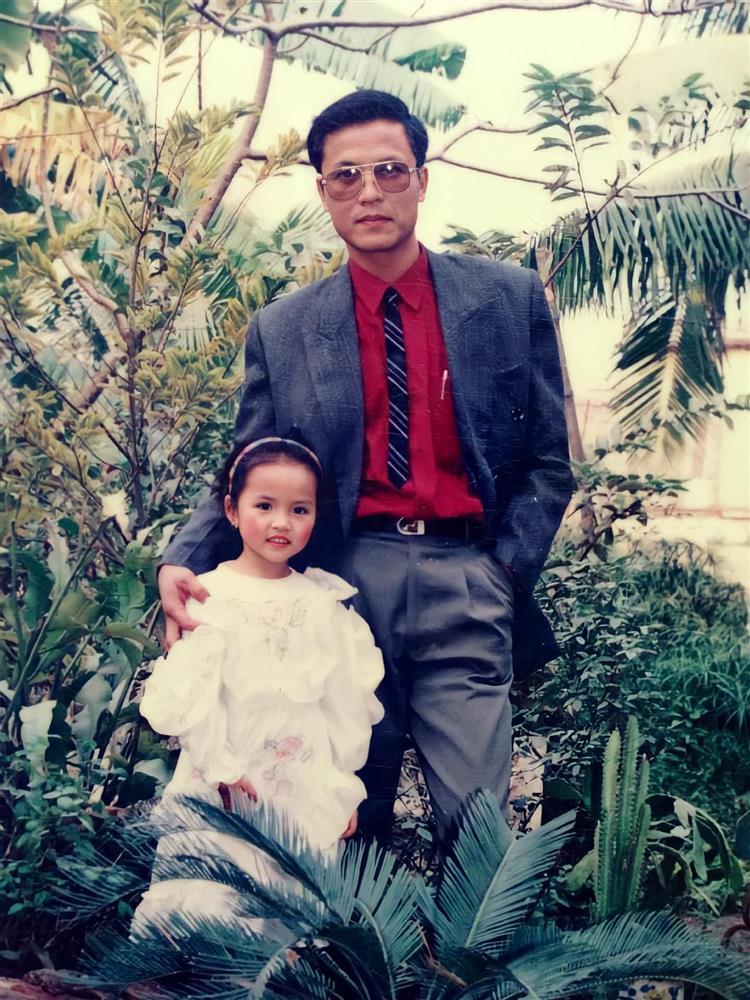 Ngoại hình cực phẩm của người yêu Thu Quỳnh vô điều kiện-2