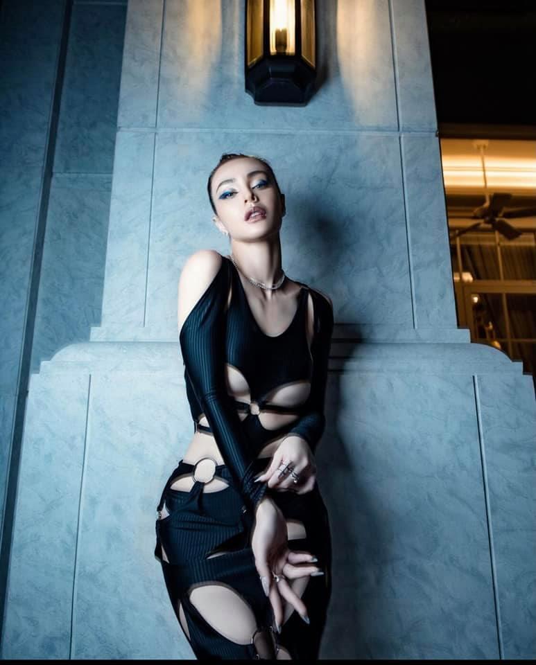 Hai tình cũ Cường Seven đụng hàng: Chi Pu nhức mắt - MLee sang chảnh-3