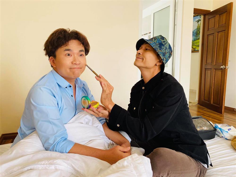 Bất ngờ cảnh Khương Ngọc nâng khăn sửa túi cho Đại Nghĩa-2