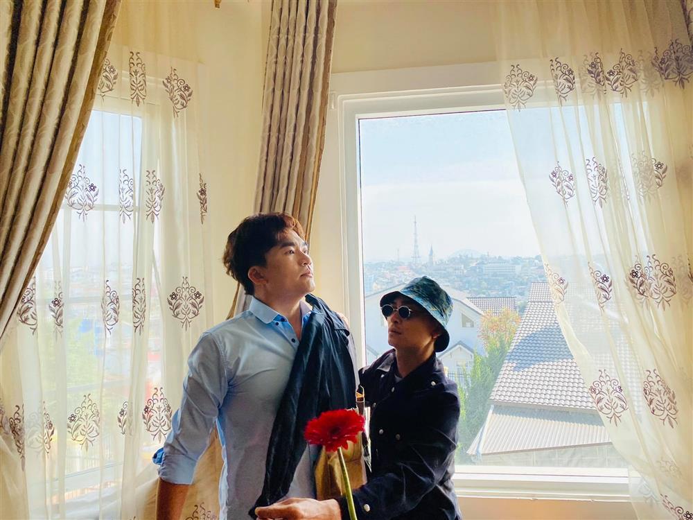 Bất ngờ cảnh Khương Ngọc nâng khăn sửa túi cho Đại Nghĩa-5