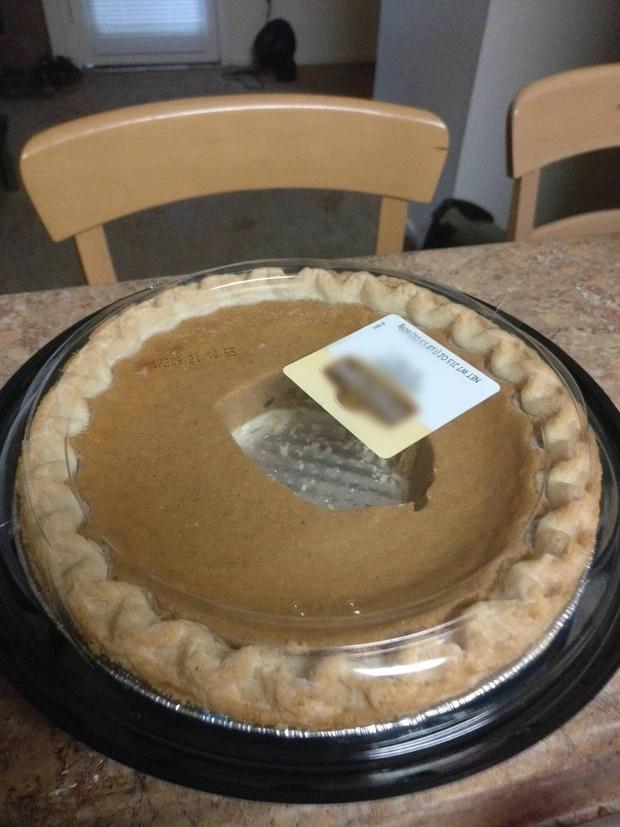 Những kiểu cắt bánh ngang ngược khiến ai nhìn cũng khó chịu-12