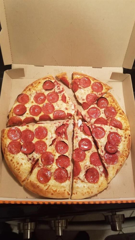 Những kiểu cắt bánh ngang ngược khiến ai nhìn cũng khó chịu-14