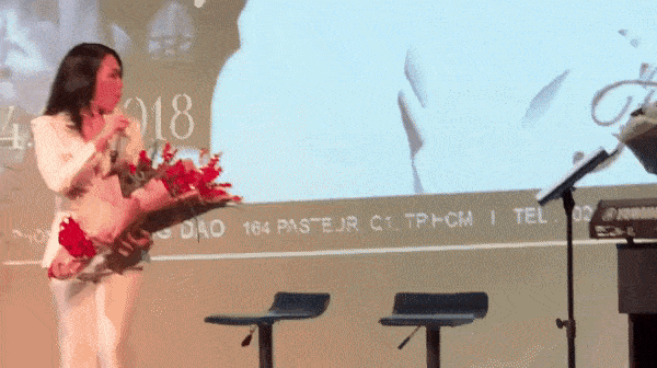 Chiếc áo thất lạc của Mỹ Tâm được fan mix match siêu sành điệu-1