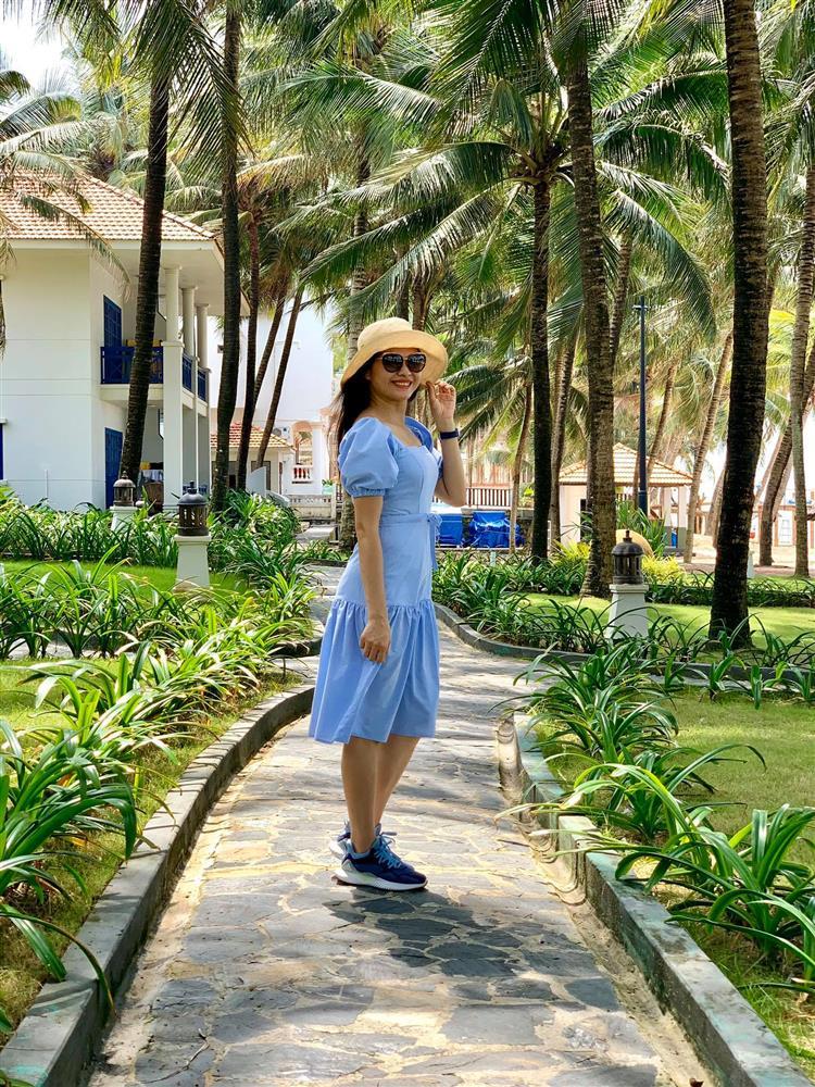 Mê mẩn vườn súng nở rực rỡ trong không gian sống của mẹ Hà Nội-1