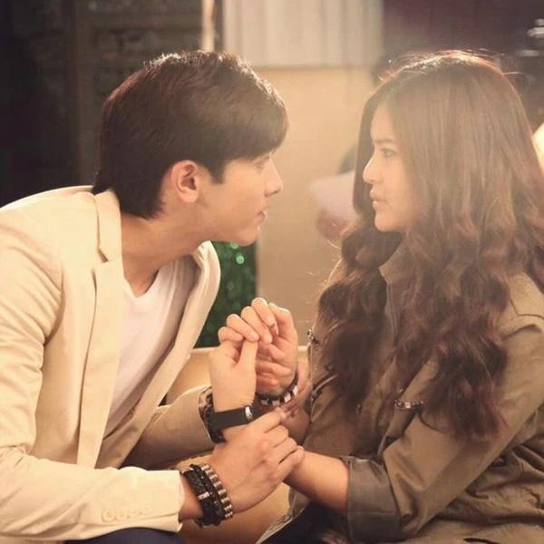 Rời khỏi tòa án, chồng cũ dúi cho vợ cũ 50 nghìn đi xe ôm, để rồi 1 năm sau anh ta phải thẫn thờ-2