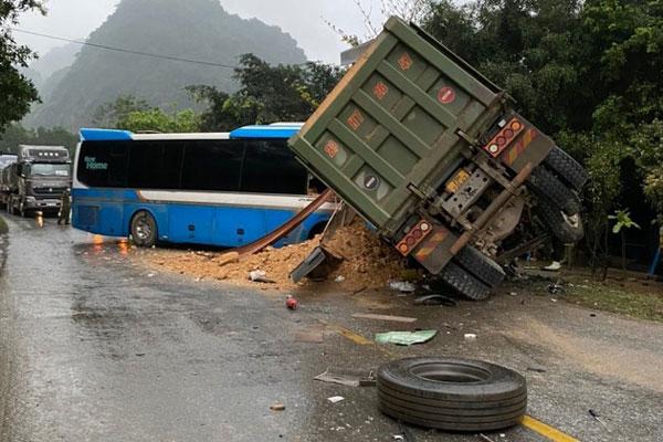 Nữ giúp việc rơi từ tầng 11 chung cư xuống đất tử vong-4